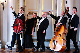 Banner Opera Paradiso – Mitglieder der Bayerischen Staatsoper und ein Akkordeonweltmeister